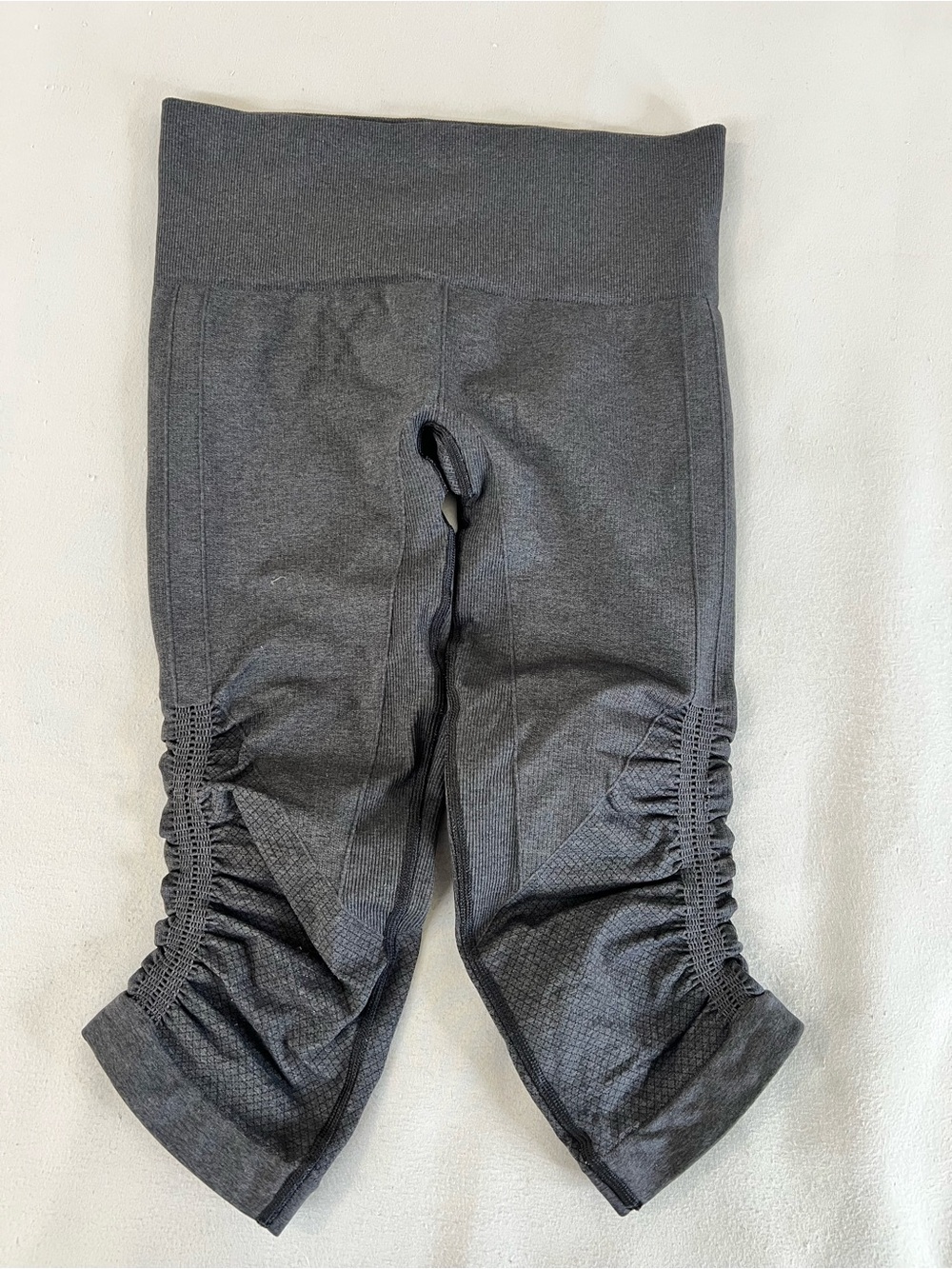 Lululemon Womens In the Flow Leggings Crop Gray Sz 4